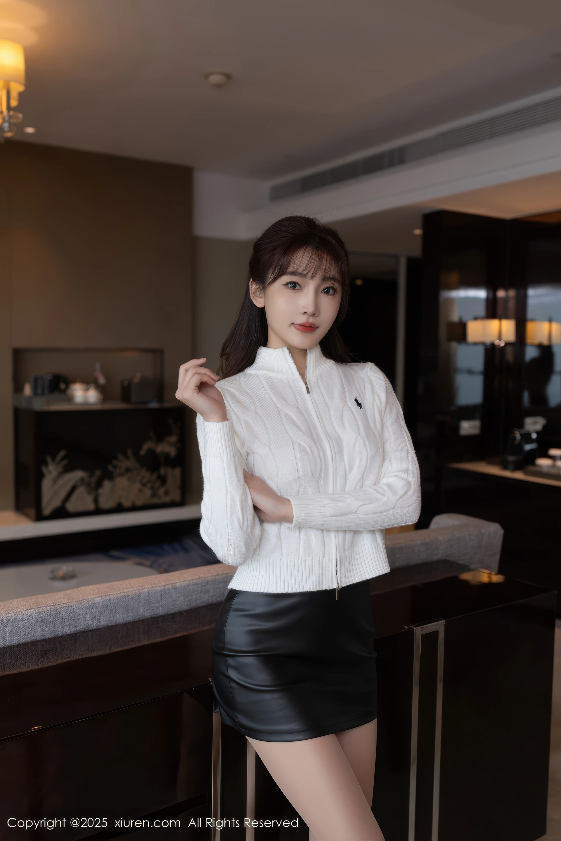 [Xiuren秀人网]2025.02.07 NO.9852 陆萱萱 2